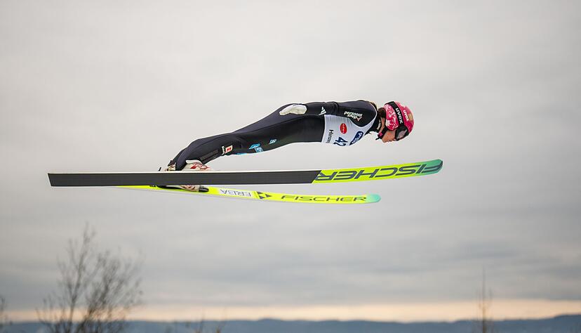 Skispringerin Agnes Reisch kam als beste Deutsche in Hinzenbach auf Rang sieben.