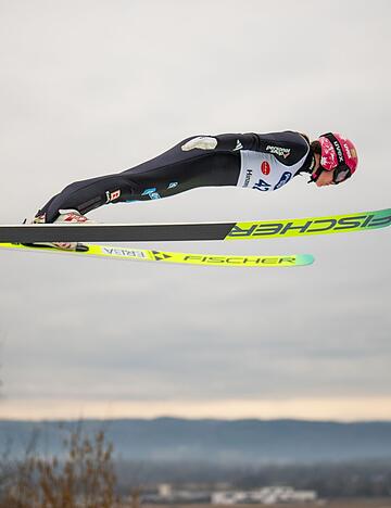 Skispringerin Agnes Reisch kam als beste Deutsche in Hinzenbach auf Rang sieben.