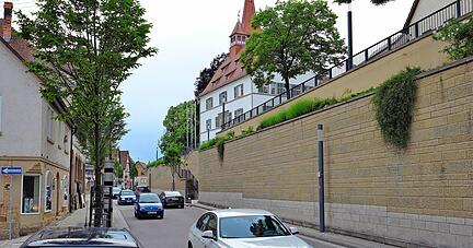 Mehr als 55 Prozent des Durchgangs- und rund 80 Prozent des Schwerlastverkehrs soll die Umgehungsstraße aus dem Ortskern abführen.
Foto: Archiv/Mugler