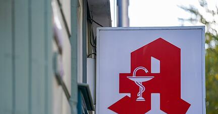 Die Zahl der Apotheken in Deutschland sinkt, auch die Beschäftigtenzahl geht weiter zurück. Die Zahl der Apotheken in Deutschland sinkt, auch die Beschäftigtenzahl geht weiter zurück.