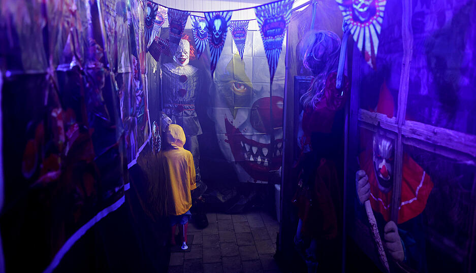 Pennywise, der Killerclown aus Stephen Kings Film "Es" oder der fiktive Serienmörder aus dem Kultfilm "Freitag, der 13." warten auf Besucher. Weitere Bilder gibt es in dieser Galerie.