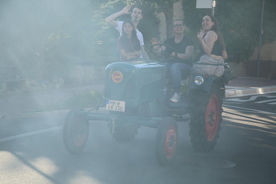 Mit einem Umzug startete das Weizenbierfest am Freitagabend. Mit einem Umzug startete das Weizenbierfest am Freitagabend.