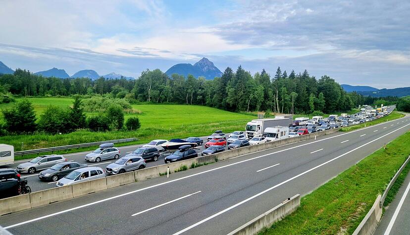 Ausweichrouten wie die Tauernautobahn werden nach Einsch&auml;tzung von Verkehrsexperten voll sein. (Archivbild)