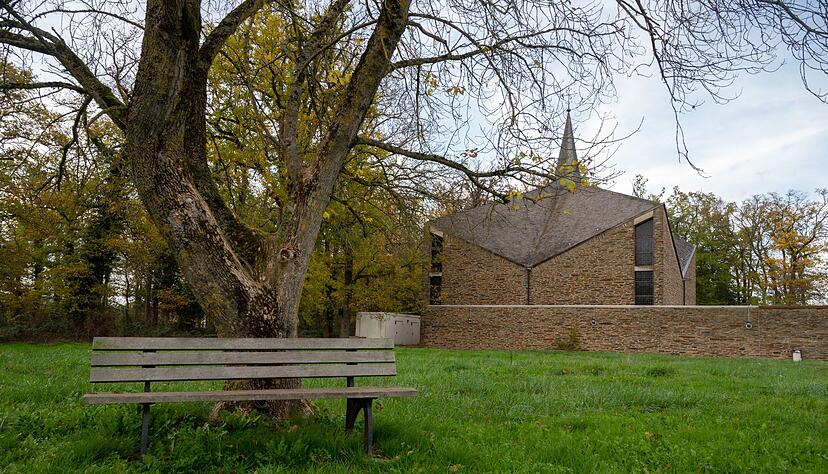 Die Gotteskirche St. Paul in Wittlich ist eine von zur Zeit 44 Autobahnkirchen in Deutschland. Die Gotteskirche St. Paul in Wittlich ist eine von zur Zeit 44 Autobahnkirchen in Deutschland.