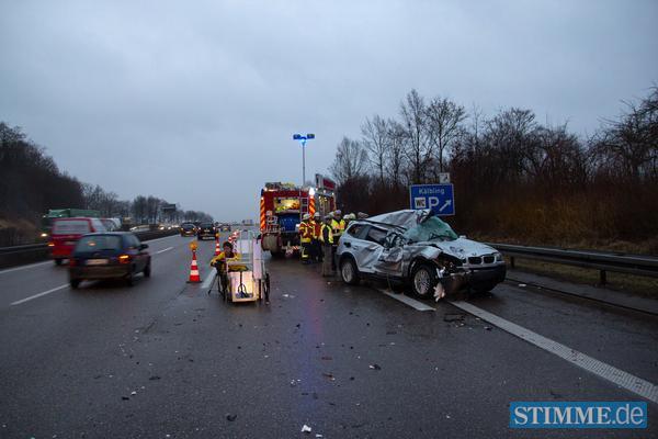 Tödlicher A81-Unfall bei Mundelsheim | 05.03. Tödlicher A81-Unfall bei Mundelsheim | 05.03.