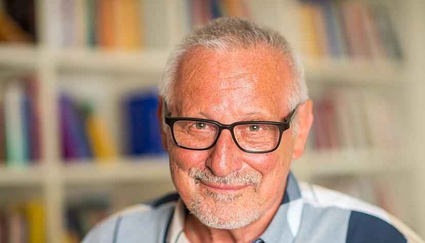 Konstantin Wecker sagt, er kann nicht mehr Klavier spielen (Archivbild). Konstantin Wecker sagt, er kann nicht mehr Klavier spielen (Archivbild).