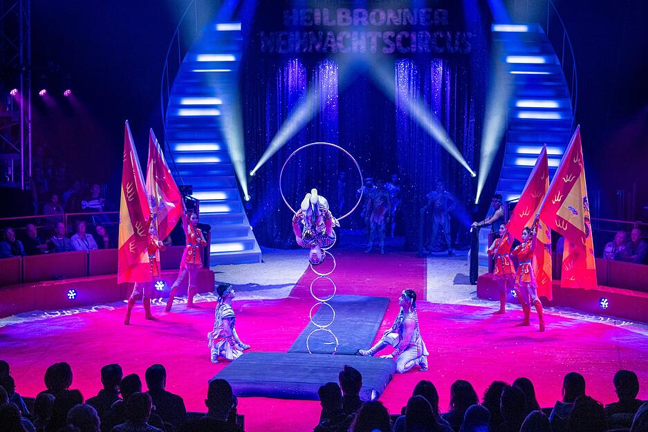 Am Nachmittag des 20. Dezembers startet der 23. Heilbronner Weihnachtszirkus auf der Theresienwiese und überrascht seine Gäste mit einigen Neuheiten.