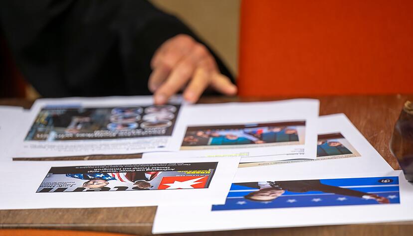 Bystrons Verteidiger versuchte in dessen Abwesenheit, die Vorwürfe vor Gericht mit Hilfe anderer Abbildungen zu relativieren. Bystrons Verteidiger versuchte in dessen Abwesenheit, die Vorwürfe vor Gericht mit Hilfe anderer Abbildungen zu relativieren.