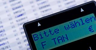 Betr&uuml;ger erfragen am Telefon PIN- oder TAN-Nummern.