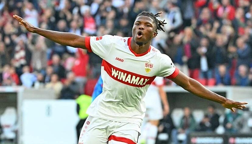 El Bilal Touré ist für eine Saison an den VfB Stuttgart ausgeliehen und trifft in der Champions League nun auf Stammverein Atalanta Bergamo. El Bilal Touré ist für eine Saison an den VfB Stuttgart ausgeliehen und trifft in der Champions League nun auf Stammverein Atalanta Bergamo.
