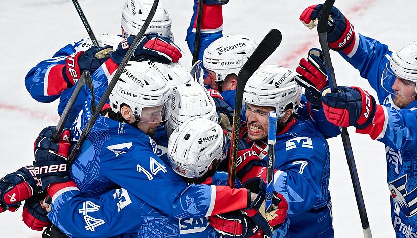 Die Adler stehen nach 2019 wieder im DEL-Finale. (Archivbild)