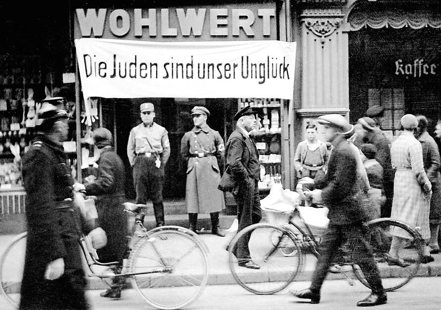 Im M&auml;rz 1933 rissen &uuml;berall in Deutschland Nazis die Macht an sich. Auch in Heilbronn wurden Juden drangsaliert: Bald wurden auch die Eigent&uuml;mer der Firma Hammer enteignet.