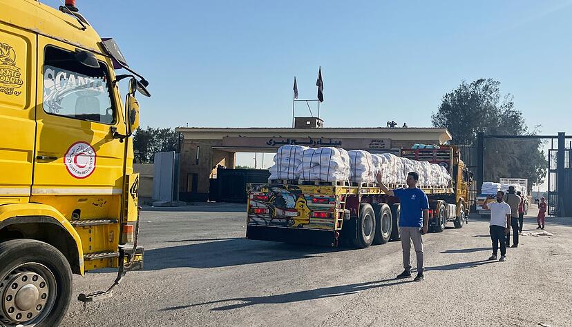 Erstmals seit Monaten l&auml;sst Israel humanit&auml;re Hilfe in gr&ouml;&szlig;erem Stil in den Gazastreifen.