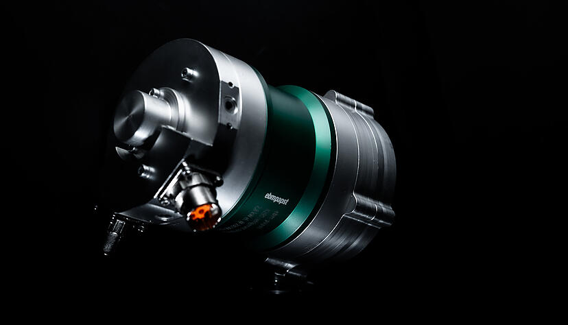 Der neue Turboverdichter von EBM-Papst, der in Wärmepumpen und Kälteanlagen eingesetzt wird, kommt ohne Öl und schädliche chemische Verbindungen aus. Der neue Turboverdichter von EBM-Papst, der in Wärmepumpen und Kälteanlagen eingesetzt wird, kommt ohne Öl und schädliche chemische Verbindungen aus.