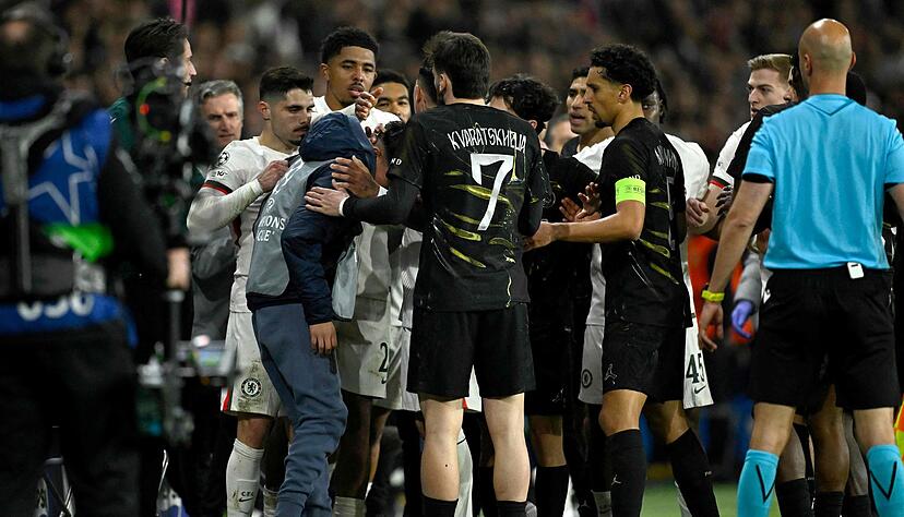 Ein Schubser von Pedro Neto gegen einen Balljungen hat f&uuml;r Aufregung gesorgt. (Archivbild)