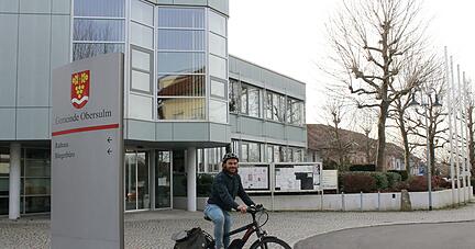 Zu Außenterminen ist Stefan Fuchs mit dem Dienstpedelec oder dem Dienstpedelec-Lastenfahrrad unterwegs.
Foto: Sabine Friedrich