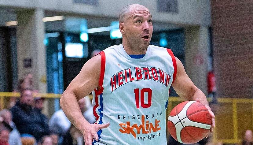 Im Dezember wird Themistoklis Koupidis 41 Jahre alt, doch der Shooting Guard hat sich überreden lassen, noch eine Saison dranzuhängen.