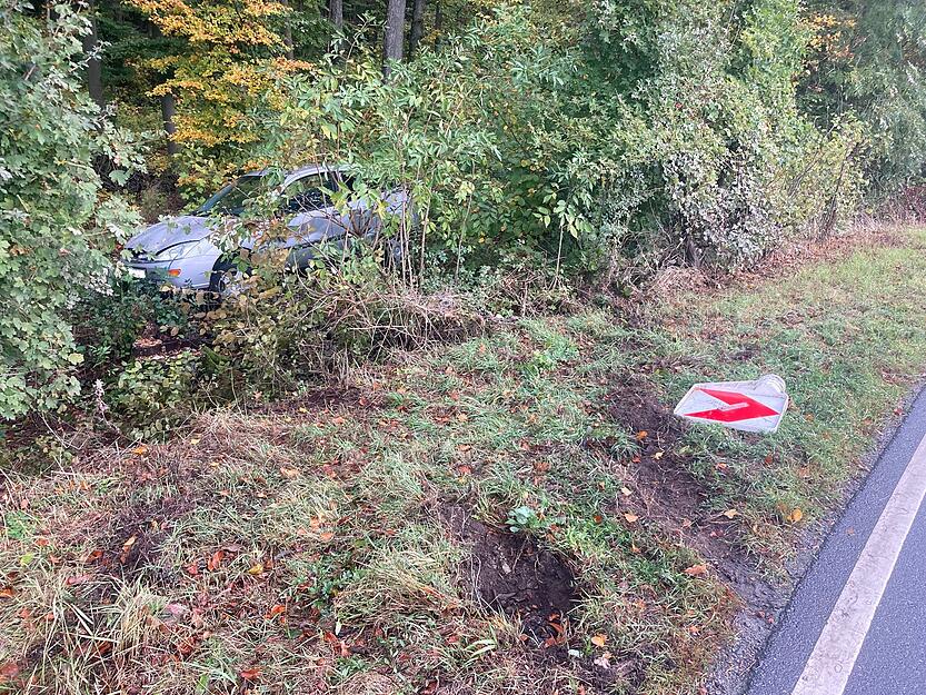 Auto überschlägt sich auf der B19 bei Ingelfingen