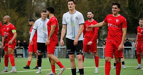 Gegen den TSV Weilimdorf erzielt Luis Weber schon zum dritten Mal ein Tor f&uuml;r den VfR Heilbronn in der letzten Minute der Nachspielzeit.