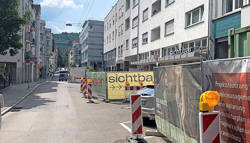 Überall ist irgendwas, sagt Stadtführer Eugene Quinn: Baustellen, Absperrungen, Parkplätze. Es sei "ein einziges Durcheinander".
Fotos: Valerie Blass