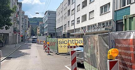 Überall ist irgendwas, sagt Stadtführer Eugene Quinn: Baustellen, Absperrungen, Parkplätze. Es sei "ein einziges Durcheinander".
Fotos: Valerie Blass