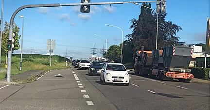 B293 zwischen Leingarten und Böckingen: Hier geht ab Montag wegen Bauarbeiten drei Wochen lang nichts, der Verkehr wird umgeleitet.
Foto: Tanja Ochs