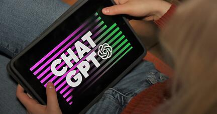 Die jüngste Weiterentwicklung von ChatGPT kann sogar Text- und Bilderstellung kombinieren.