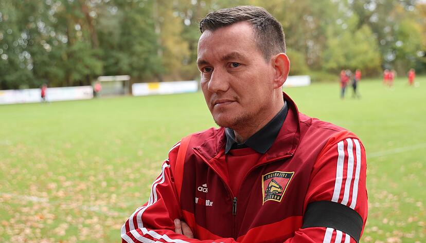 Der Vize-Vorsitzende von Fabians Fu&szlig;ballverein, Jan Boralewski, fand bewegende Worte f&uuml;r den Jungen.