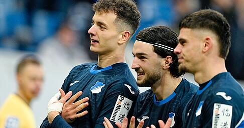 Das Kosovo-Trio der TSG mit Fisnik Asllani (links), Leon Avdullahu und Albian Hajdari könnte schneller als gedacht wieder zusammen auf dem Rasen stehen. Das Kosovo-Trio der TSG mit Fisnik Asllani (links), Leon Avdullahu und Albian Hajdari könnte schneller als gedacht wieder zusammen auf dem Rasen stehen.