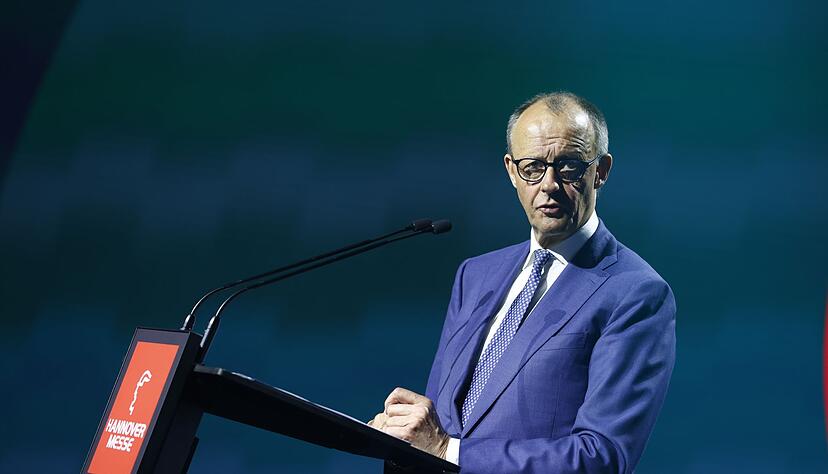 Kanzler Merz muss sich auf der Messe auch Kritik aus der Industrie anh&ouml;ren.