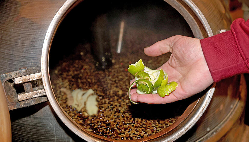 Zu dein besonderen Zutaten gehören Limettenschalen und Ingwer.