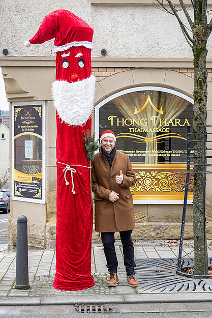 Die weihnachtliche Verkleidung des Blitzers entwickelt sich zur beliebten Adventsattraktion. Die weihnachtliche Verkleidung des Blitzers entwickelt sich zur beliebten Adventsattraktion.