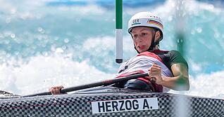 Andrea Herzog verpasst zum Auftakt der WM im Einzelzeitfahren das Podium. (Archivbild)