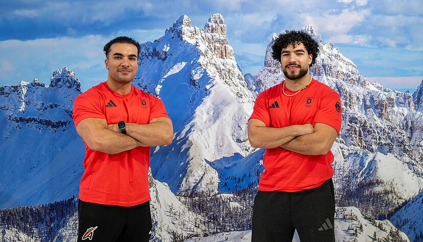 Adam (24/rechts) und Issam (32/links) Ammour von Eintracht Frankfurt teilen sich sogar das Sportger&auml;t, den Bob.