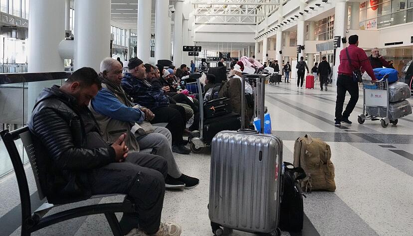 Nichts geht mehr im Abflugterminal des Internationalen Flughafens Rafik Hariri in Beirut.