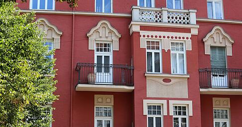 Wer zahlt f&uuml;rs Weiterwohnen? Ein Ex-Partner kann Nutzungsentsch&auml;digung verlangen, wenn der andere in der Eigentumswohnung bleibt.