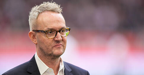 Alexander Wehrle reagiert auf die Vorfälle in Deventer vor dem Europa-League-Spiel des VfB Stuttgart bei den Go Ahead Eagles.