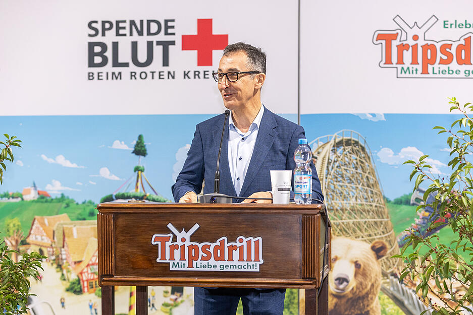 Deutschlands gr&ouml;&szlig;te Blutspendeaktion findet erneut in Tripsdrill statt.
Vom 4. bis 8. August 2025 wird vor dem Parkeingang Blut gespendet.