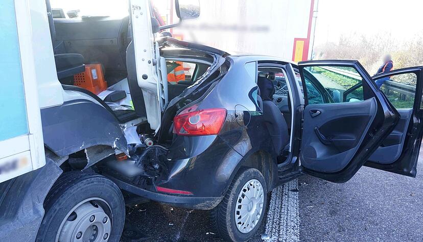 In etlichen Fällen sind die Menschen am Steuer nicht oder nicht richtig angeschnallt. (Archivbild) In etlichen Fällen sind die Menschen am Steuer nicht oder nicht richtig angeschnallt. (Archivbild)