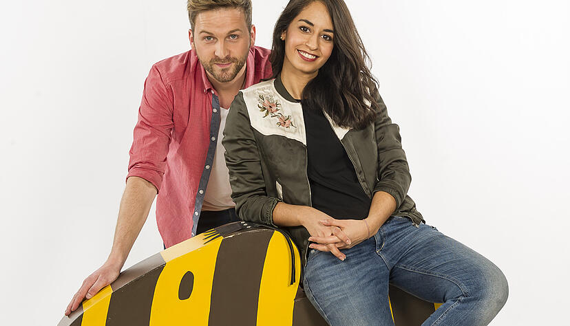 Die Tigerenten-Club-Moderatoren Muschda Sherzada und Johannes Zenglein. Foto: SWR