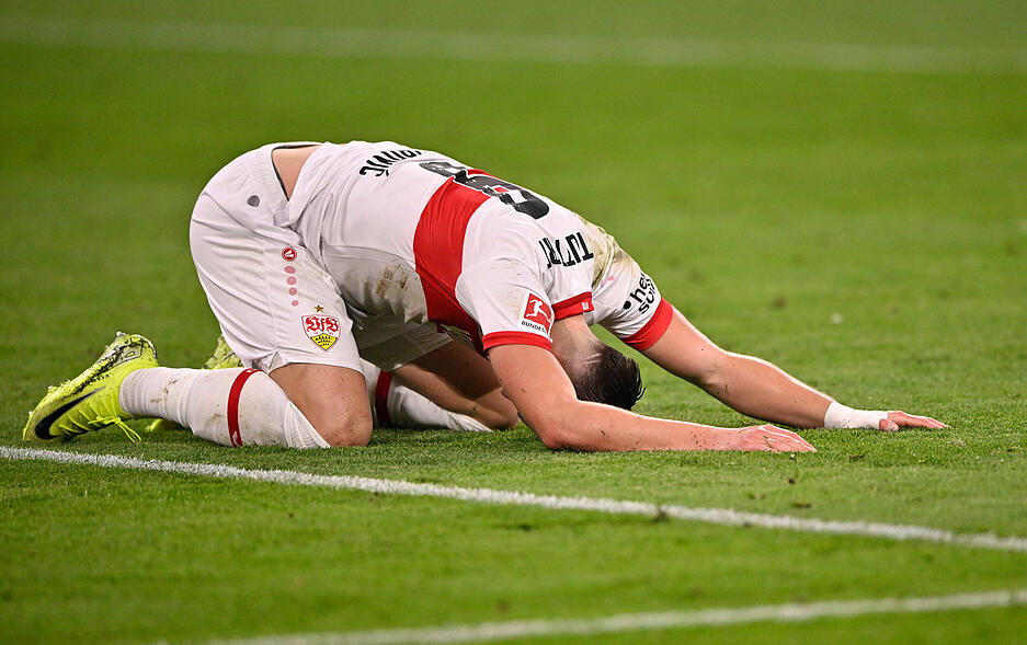 Der VfB Stuttgart muss sich in München 0:4 geschlagen geben. Am Dienstag steht bereits der Champions-League-Kracher gegen Juventus Turin an.