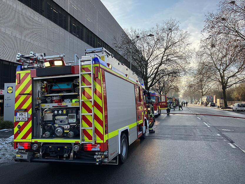 Hier war es in einem Parkhaus der Lidl-Verwaltung in Neckarsulm zu einem Brand gekommen.
