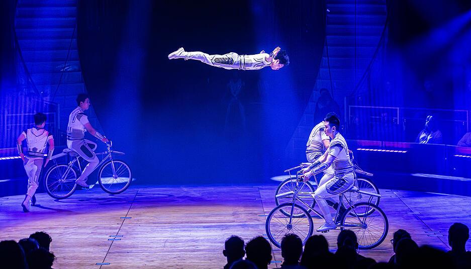 Artistische Höchstleistungen treffen auf musikalische Highlights. Artistische Höchstleistungen treffen auf musikalische Highlights.