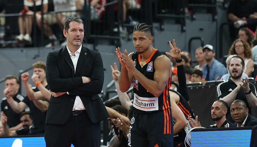 Arbeiten k&uuml;nftig nicht mehr zusammen: Trainer Ty Harrelson und Alfonso Plummer, der Ulm verl&auml;sst.