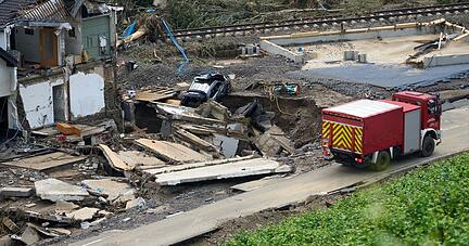 Feuerwehr im Einsatz im schwer betroffenen Ahrtal. Foto: dpa