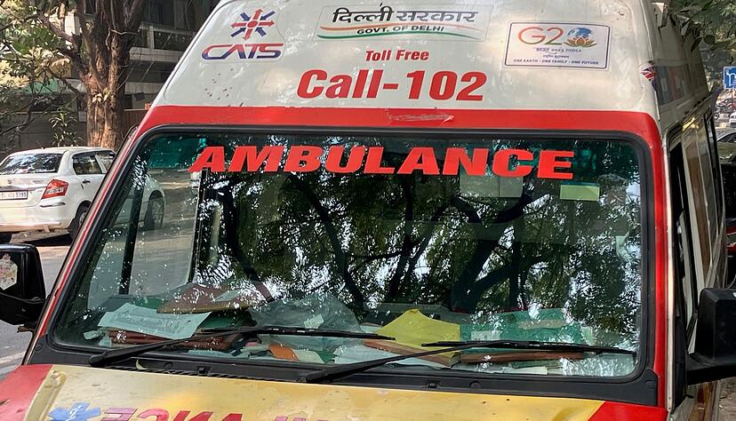 Bei einem Brand auf der Intensivstation eines Krankenhauses in Ostindien sterben mehrere Menschen. (Symbolbild)