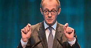 Bundeskanzler Friedrich Merz kommt zu einer CDU-Veranstaltung nach Bad Rappenau. Die M&uuml;hltalhalle ist ausgebucht.