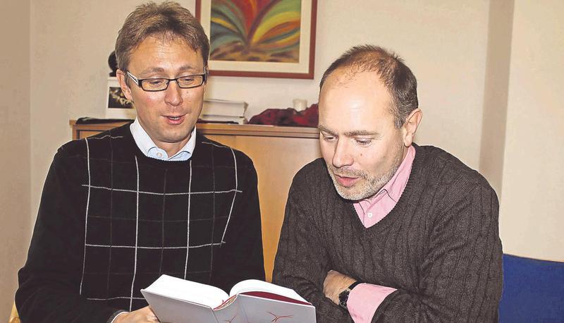 In der Kirche liegt das Graue, zuhause das Blaue - STIMME.de