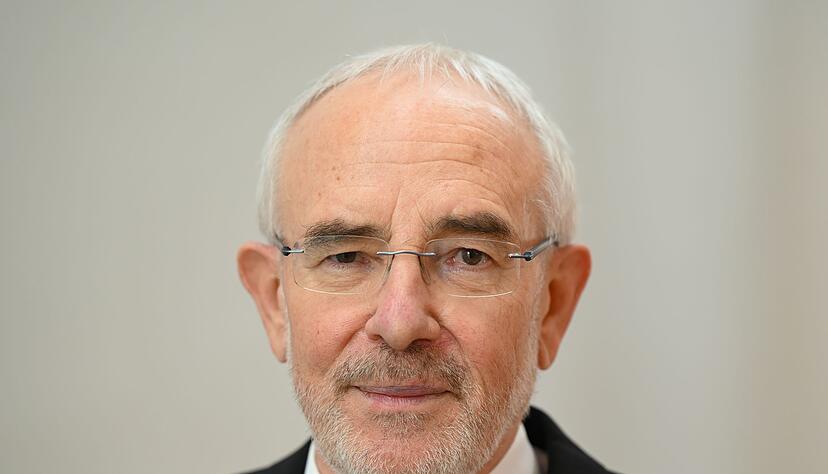 Alexander Ro&szlig;nagel fordert, bei der Umsetzung von Altersbeschr&auml;nkungen auf den Datenschutz zu achten. (Archivbild)