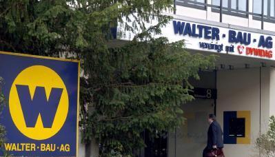 Teile der Walter Bau AG werden an die &ouml;sterreichische Strabag-Holding verkauft.